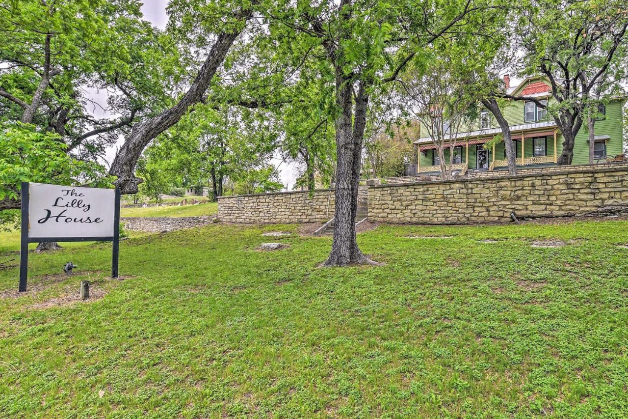 The Lilly House Historic Glen Rose Home With Porch! Ngoại thất bức ảnh